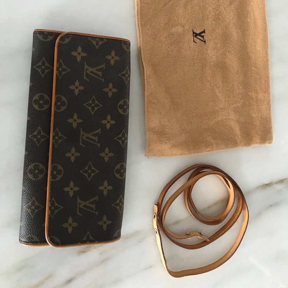 Louis Vuitton Pochette Twin GM